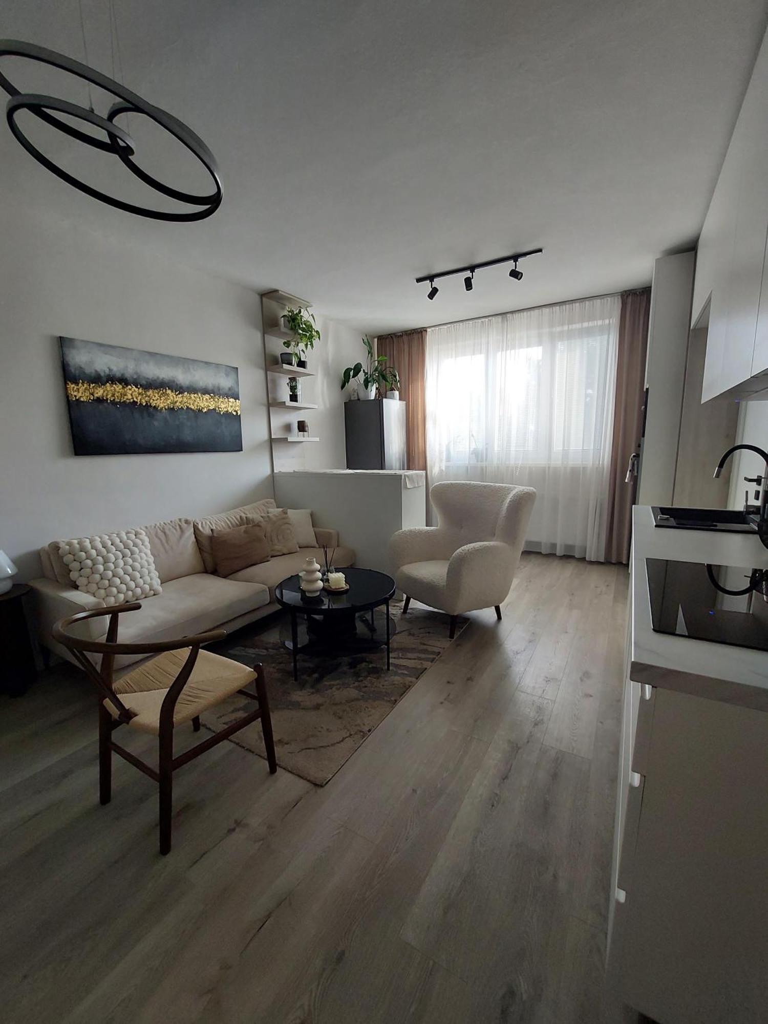 M&M Apartman Trenčín Zewnętrze zdjęcie